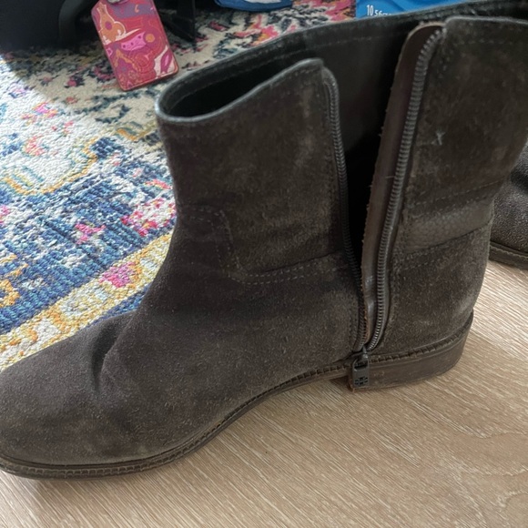 Tory Burch suede and leather boots. Gray brown 11 - Picture 11 of 11